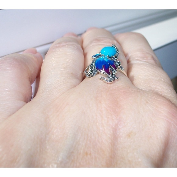 925 STERLING SILVER Simulated Turquoise Fish Ghost Marcasite Ring - Picture 4 of 16